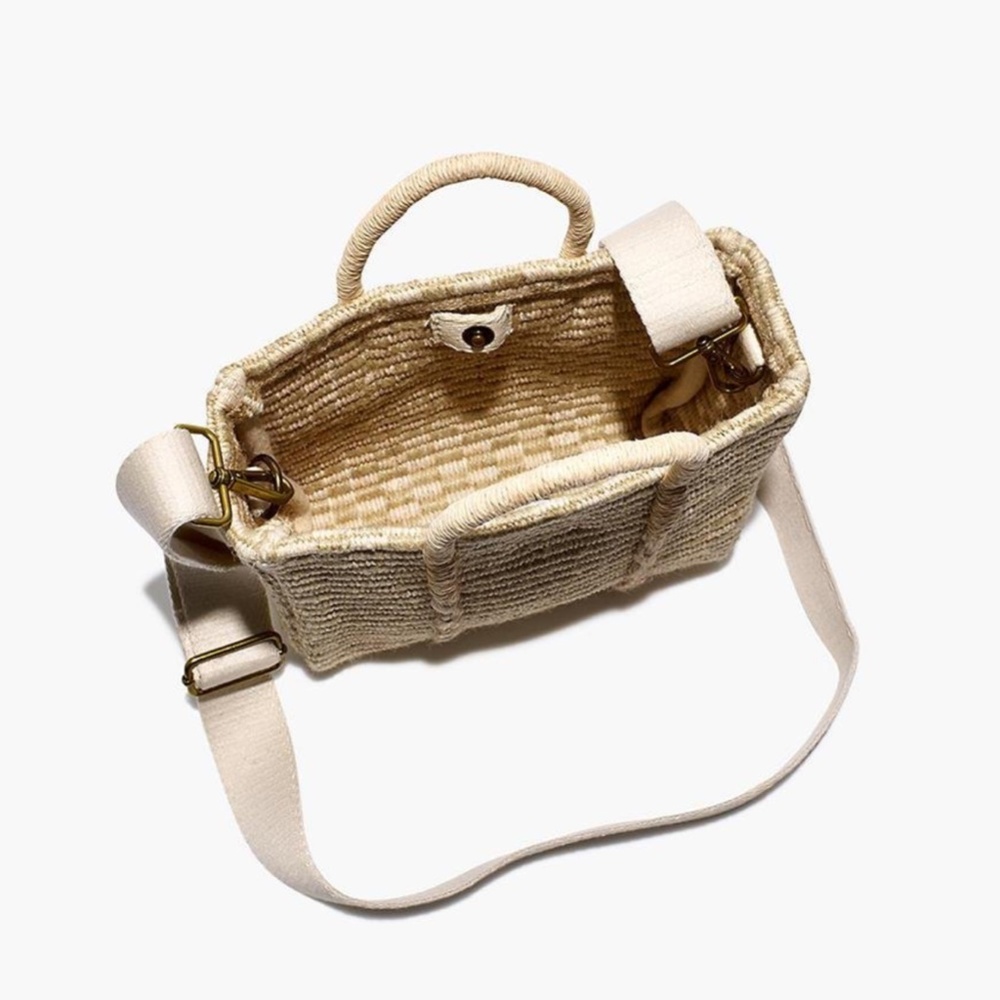New MADEWELL The Mini Straw Tote Bag in Vintage Parchment - Picture 2 of 5